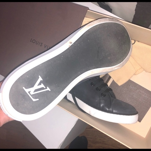 LV *RARE* AUTHENTIC SNEAKERS‼️🤩 - Picture 5 of 10